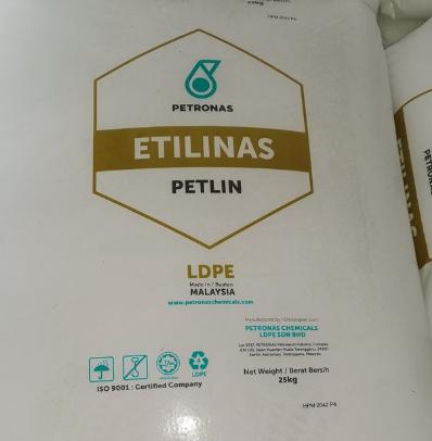 PLĖVELĖS KLASĖS LDPE C150Y PAKUOTĖJE